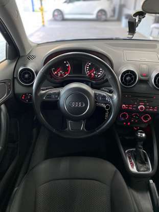 AUDI-A1-2011