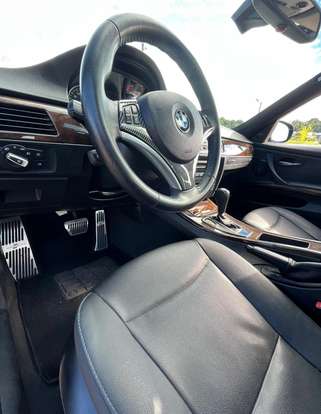 BMW-320i-2008