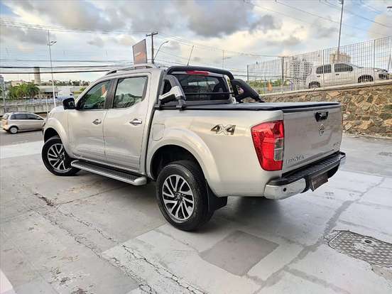 NISSAN-FRONTIER-2020
