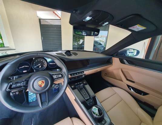 PORSCHE-911-2021