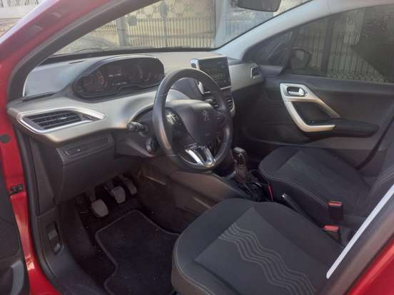 PEUGEOT-2008-2018