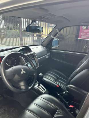 MITSUBISHI-PAJERO TR4-2014
