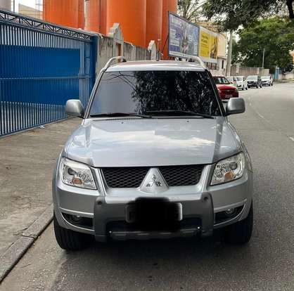 MITSUBISHI-PAJERO TR4-2.0 O NEILL 4X4 16V 140CV FLEX 4P AUTOMÁTICO MITSUBISHI-PAJERO TR4-2014