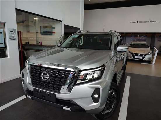 NISSAN-FRONTIER-2023