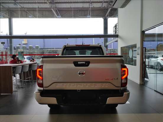 NISSAN-FRONTIER-2023