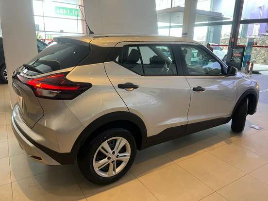 NISSAN-KICKS-2022