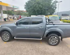 NISSAN FRONTIER 2.3 16V TURBO DIESEL XE CD 4X4 AUTOMÁTICO NISSAN FRONTIER 2.3 16V TURBO DIESEL XE CD 4X4 AUTOMÁTICO