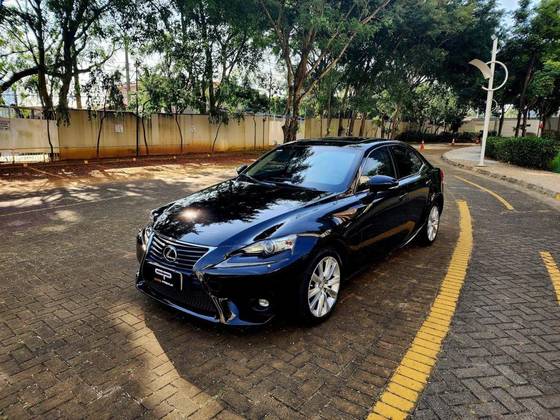 Lexus Is-250 a partir de 2006: Carros usados, seminovos e novos