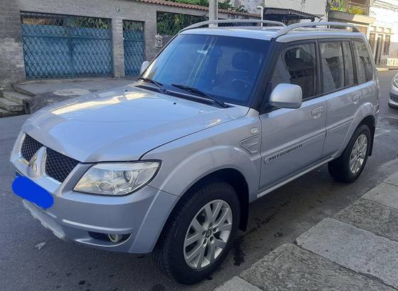 MITSUBISHI PAJERO TR4 2.0 4X2 16V 140CV FLEX 4P MANUAL