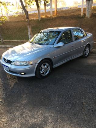 CHEVROLET VECTRA 2.2 MPFI CD 16V GASOLINA 4P MANUAL