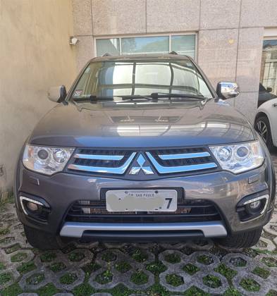 MITSUBISHI PAJERO 3.2 HPE 4X4 7 LUGARES 16V TURBO INTERCOOLER DIESEL 4P AUTOMÁTICO