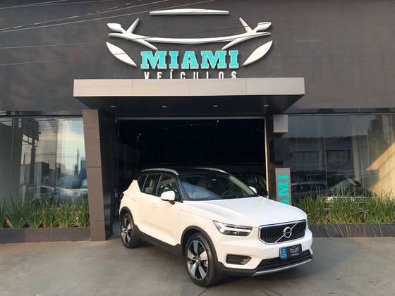 VOLVO XC60 2.0 T5 GASOLINA MOMENTUM AWD GEARTRONIC