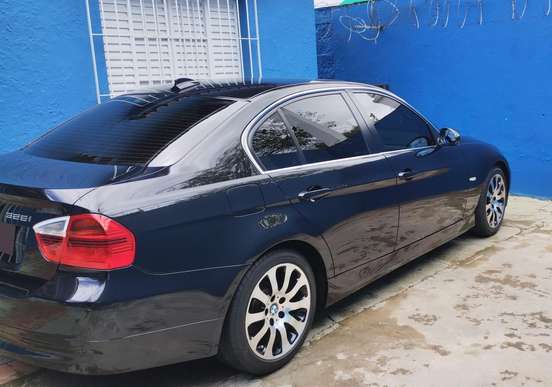 BMW-325i-2006