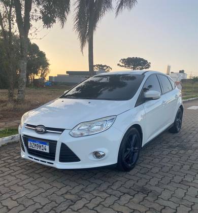 FORD FOCUS 2.0 SE 16V FLEX 4P POWERSHIFT