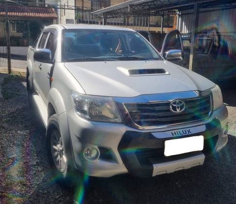 TOYOTA HILUX 3.0 SRV 4X4 CD 16V TURBO INTERCOOLER DIESEL 4P MANUAL