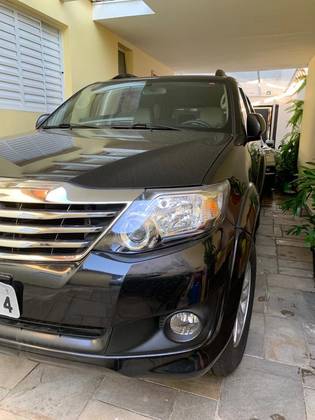 TOYOTA HILUX SW4 2.7 SR 7 LUGARES 4X2 16V FLEX 4P AUTOMÁTICO