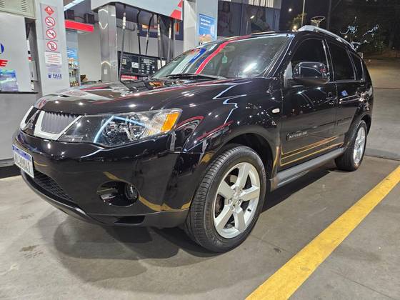 MITSUBISHI OUTLANDER 3.0 4X4 V6 24V GASOLINA 4P AUTOMÁTICO