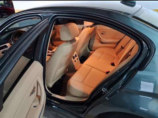 BMW-320i-2.0 16V GASOLINA 4P AUTOMÁTICO BMW-320i-2009