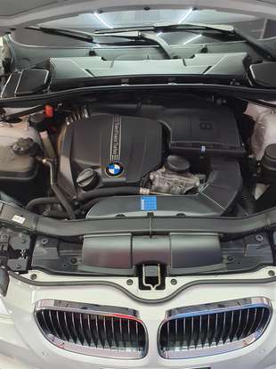 BMW-335i-2010