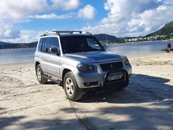 MITSUBISHI PAJERO TR4 2.0 4X4 16V 131CV GASOLINA 4P MANUAL