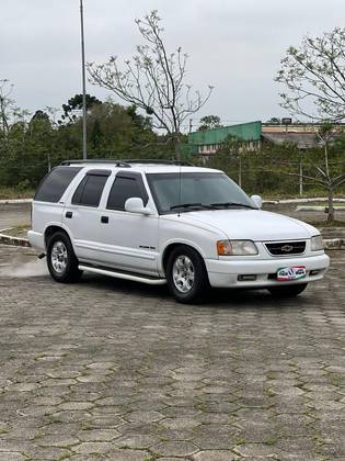 CHEVROLET BLAZER 4.3 SFI DLX EXECUTIVE 4X4 V6 12V GASOLINA 4P AUTOMÁTICO