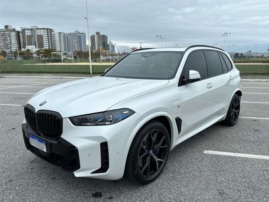 BMW-X5-3.0 I6 TURBO HÍBRIDO XDRIVE50E M SPORT AUTOMÁTICO BMW-X5-2023