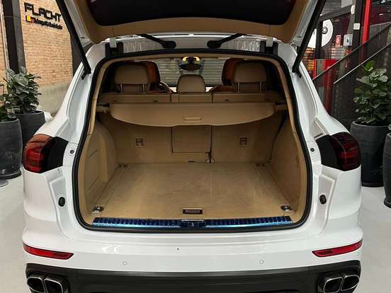 PORSCHE-CAYENNE-4.8 4X4 V8 32V TURBO GASOLINA 4P TIPTRONIC PORSCHE-CAYENNE-2014