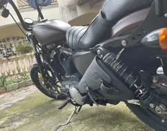 HARLEY-DAVIDSON SPORTSTER IRON 883 HARLEY-DAVIDSON SPORTSTER IRON 883
