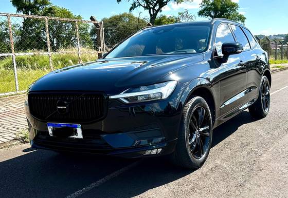 VOLVO XC60 2.0 T5 GASOLINA MOMENTUM AWD GEARTRONIC