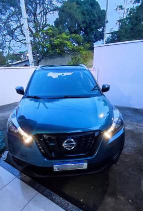 NISSAN KICKS 1.6 16V FLEXSTART UEFA CHAMPIONS LEAGUE 4P XTRONIC