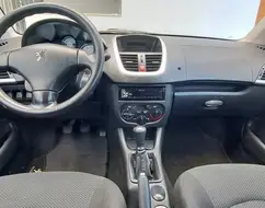 PEUGEOT 207 1.4 XR PASSION 8V FLEX 4P MANUAL PEUGEOT 207 1.4 XR PASSION 8V FLEX 4P MANUAL