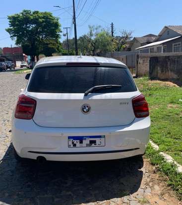 BMW-118i-2012