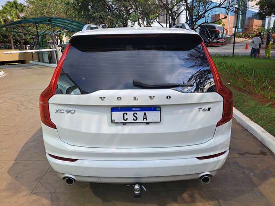 VOLVO-XC90-2.0 T6 GASOLINA MOMENTUM AWD GEARTRONIC VOLVO-XC90-2017