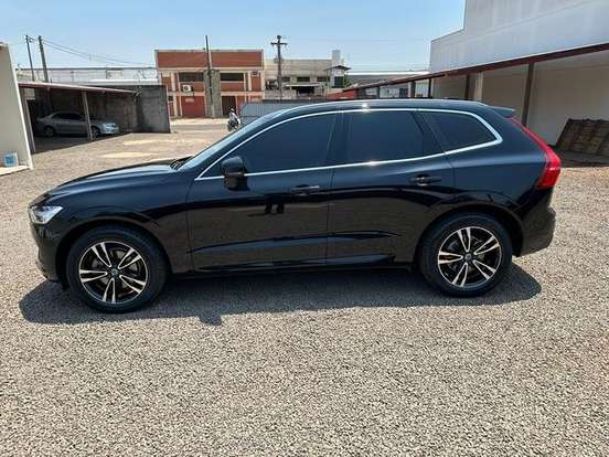 VOLVO-XC60-2019