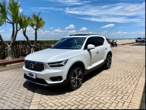 VOLVO XC40 1.5 T5 RECHARGE INSCRIPTION GEARTRONIC