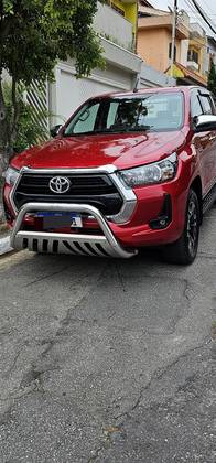 TOYOTA HILUX 2.8 D-4D TURBO DIESEL CD SRV 4X4 AUTOMÁTICO