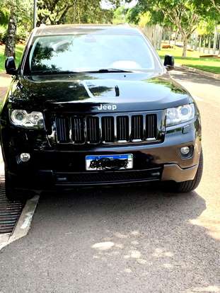 JEEP-GRAND CHEROKEE-2011