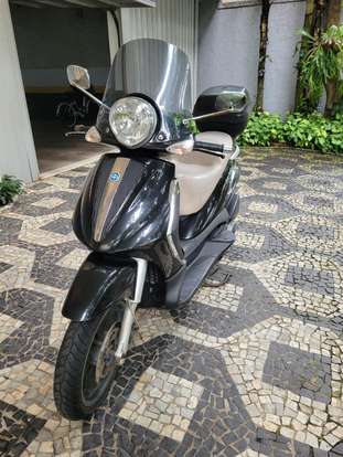 PIAGGIO-BEVERLY TOURER 300-2010