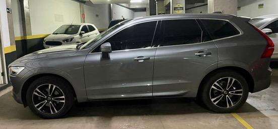 VOLVO-XC60-2018