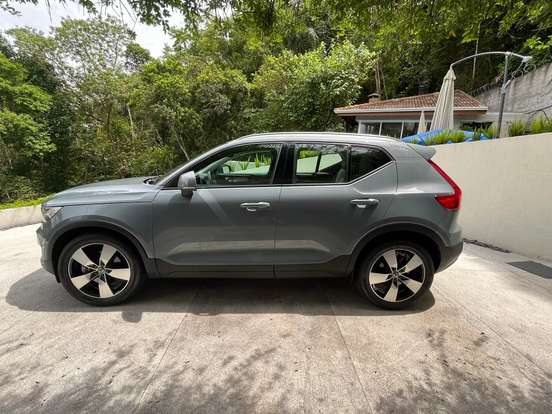 VOLVO-XC40-2.0 T4 GASOLINA MOMENTUM GEARTRONIC VOLVO-XC40-2020