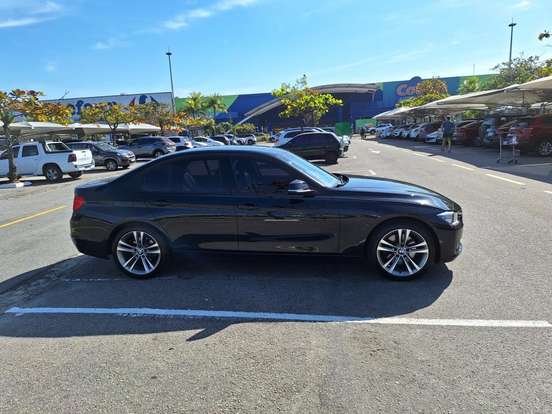 BMW-328i-2.0 SPORT GP 16V ACTIVEFLEX 4P AUTOMÁTICO BMW-328i-2015