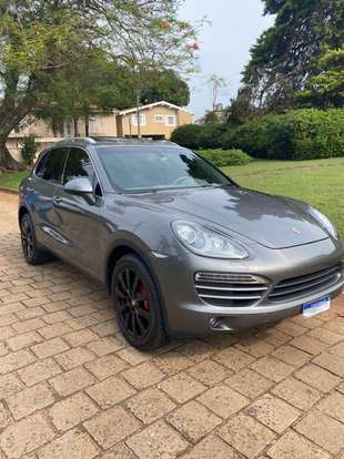 PORSCHE-CAYENNE-2012