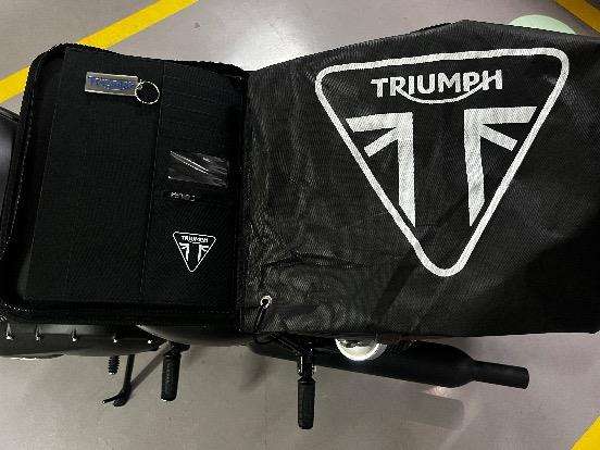 TRIUMPH-BONNEVILLE T120 BLACK 1200 TRIUMPH-BONNEVILLE T120 BLACK 1200-2021