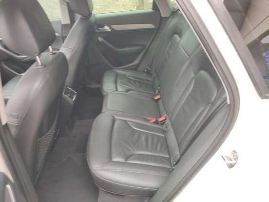 AUDI-Q3-2012