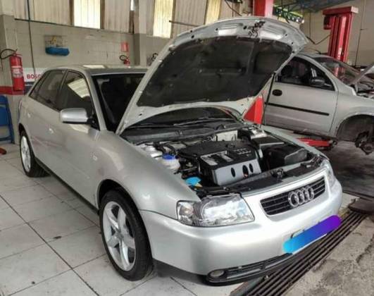 AUDI A3 1.8 20V GASOLINA 4P AUTOMÁTICO