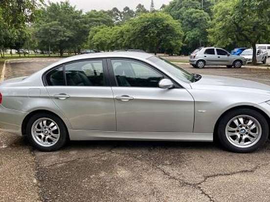 BMW-320i-2.0 16V GASOLINA 4P AUTOMÁTICO BMW-320i-2005