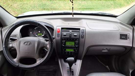 HYUNDAI-TUCSON-2012