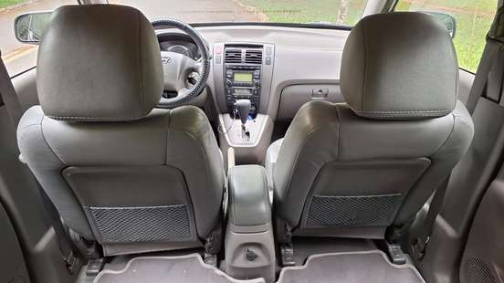 HYUNDAI-TUCSON-2012