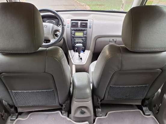 HYUNDAI-TUCSON-2.0 MPFI GLS 16V 143CV 2WD GASOLINA 4P AUTOMÁTICO HYUNDAI-TUCSON-2012