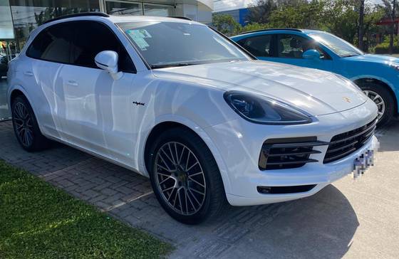 PORSCHE CAYENNE 3.0 V6 E-HYBRID PLATINUM EDITION AWD TIPTRONIC S